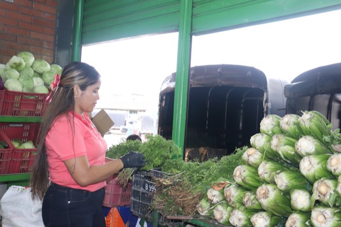 Hortalizas JL en el puesto